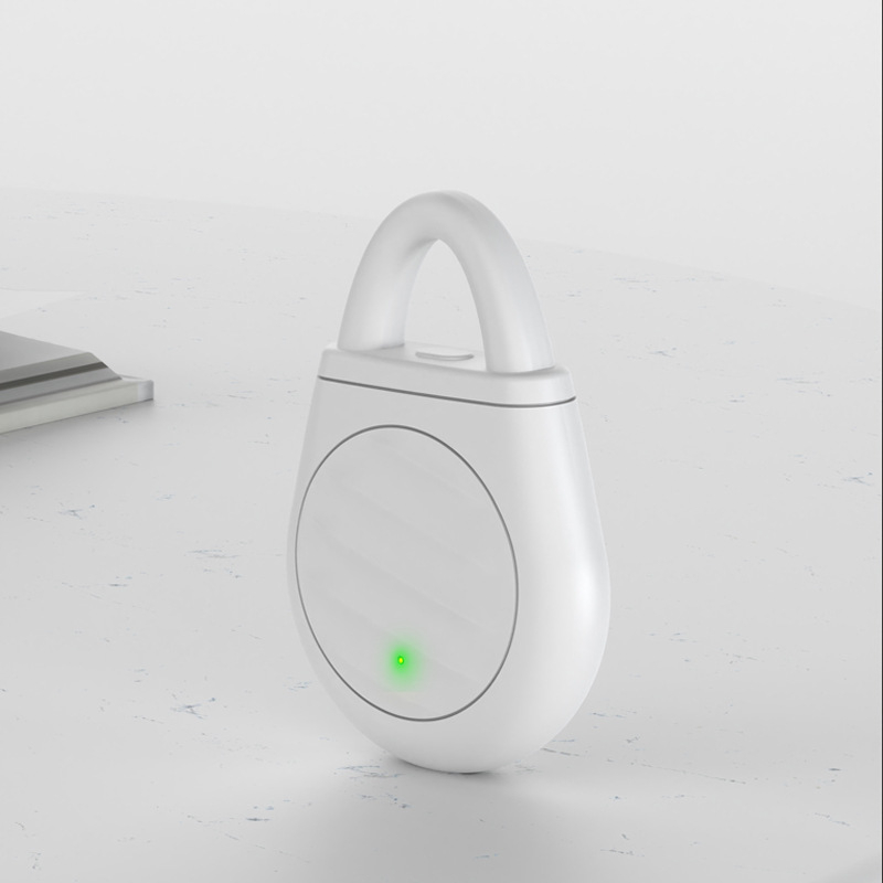 🔥Buy 1 Get 1 FREE 🔥 🐦No more trouble from birds, beasts and locusts！Portable Ultrasonic Bird Repellent Keychain